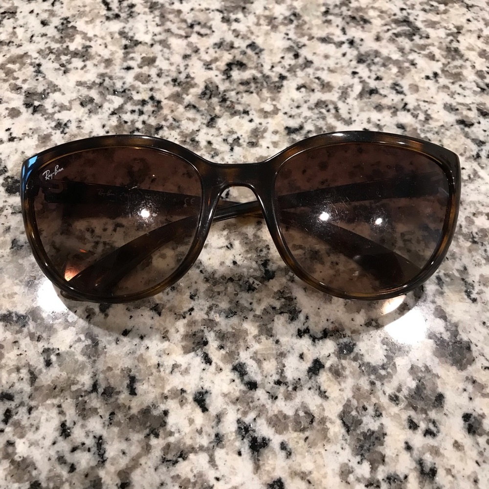 Ray Ban Cat Eye Sunglasses